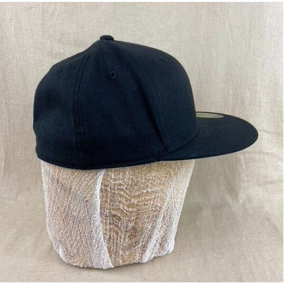 Adult Flexfit Black Aloha Shapes Hat 210 Fitted 7.25 - Picture 5 of 7